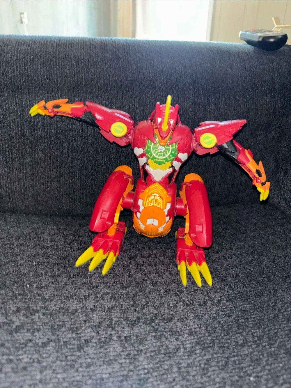 Bakugan Dragonoid Maximus 8 Inch Figure Battle Planet